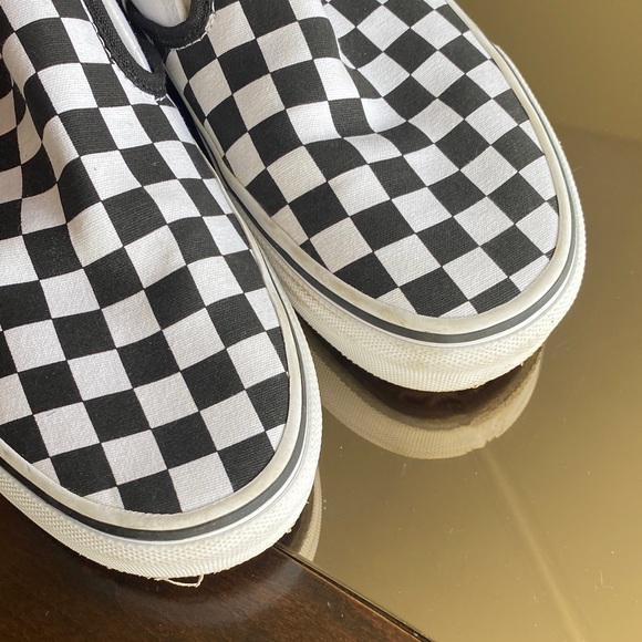 Vans men  and women Black and White Checkered Slip-On Sneakers - Picture 4 of 6